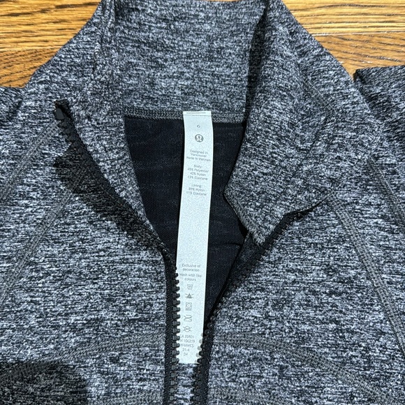 Lululemon Define Jacket - Picture 5 of 5